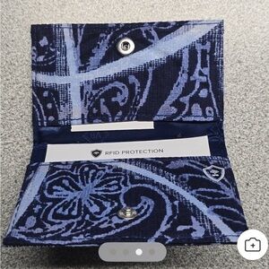 Vera Bradley Navy credit card Floral Wallet NEW